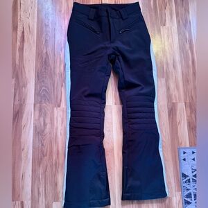Women’s snow pants from Amazon size small Purchased
Brand: GSOU snow